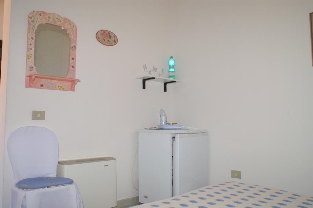 Tharros B&B San Giovanni di Sinis Pokój zdjęcie